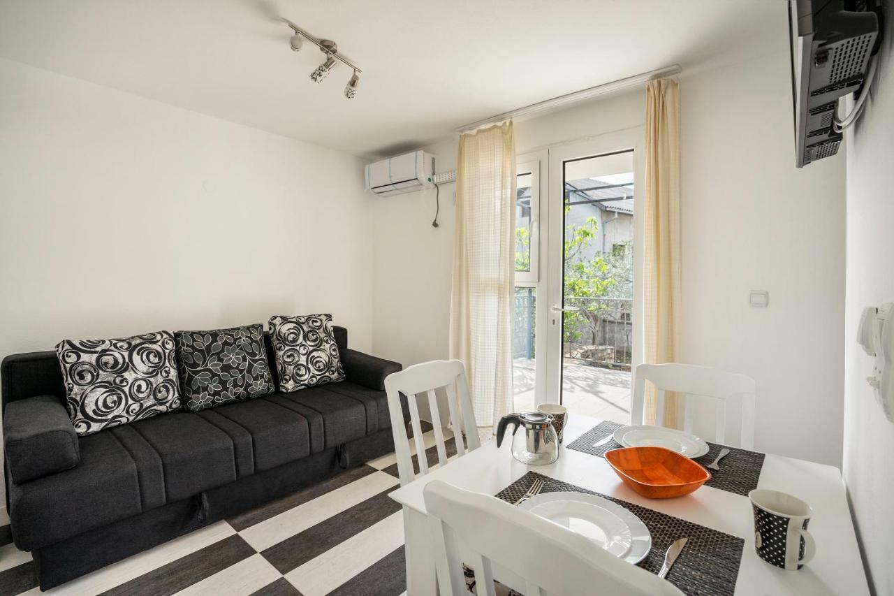 Apartments Natali Bar Extérieur photo